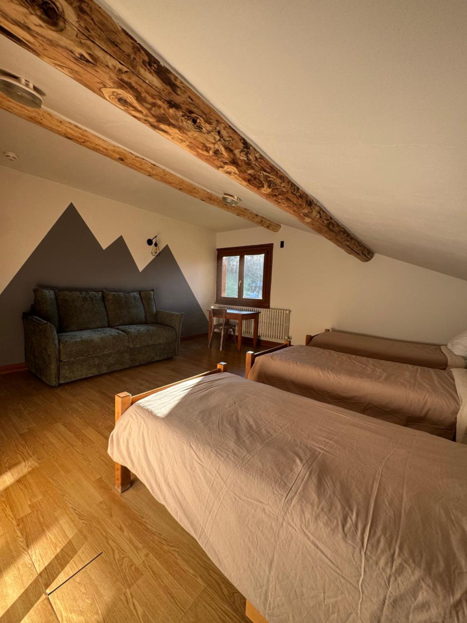 L'Ardesia Hostel Morzine Exterior photo