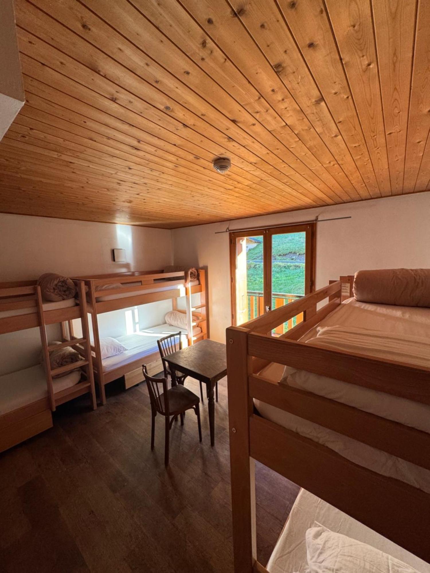 L'Ardesia Hostel Morzine Exterior photo